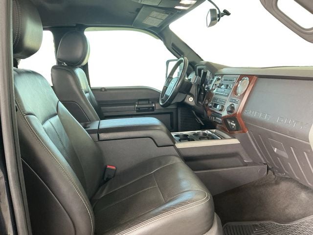 2012 Ford Super Duty F-450 DRW Chassis Cab XL