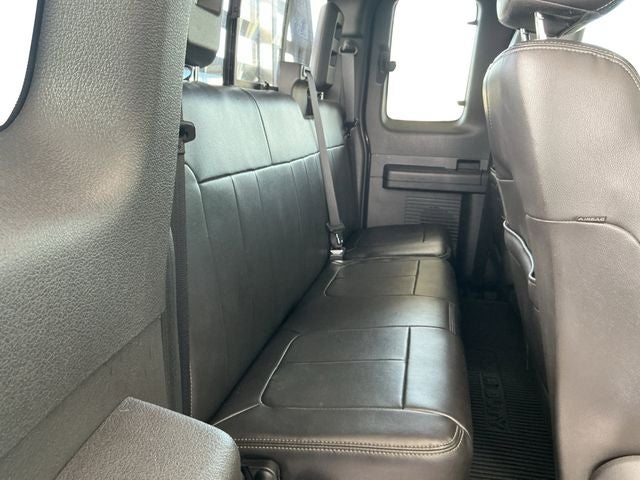 2012 Ford Super Duty F-450 DRW Chassis Cab XL