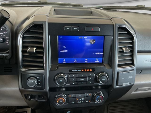 2022 Ford Super Duty F-600 DRW XLT