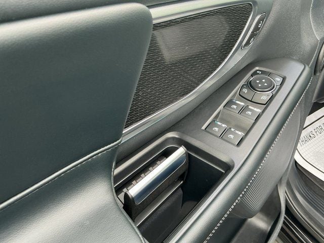 2025 Ford Expedition Platinum Stealth Package