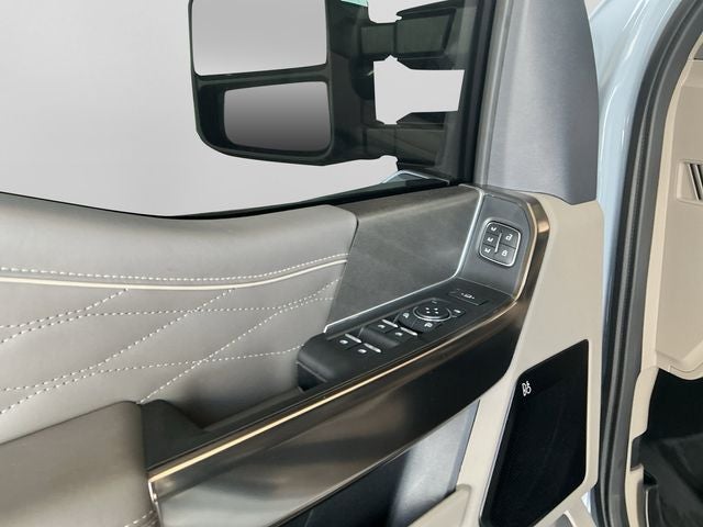 2026 Ford Super Duty F-350 DRW Pickup Platinum DRW