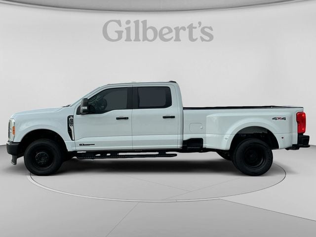 2023 Ford Super Duty F-350 DRW Pickup XL DRW