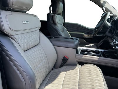 2025 Ford Super Duty Platinum DRW