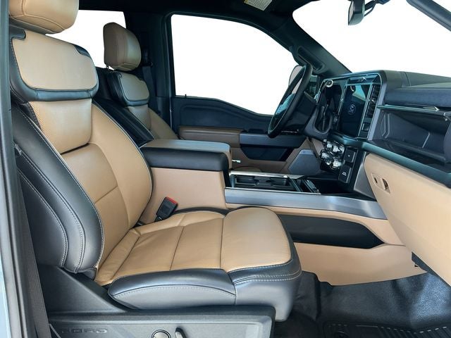2025 Ford Super Duty F-450 Pickup Lariat DRW