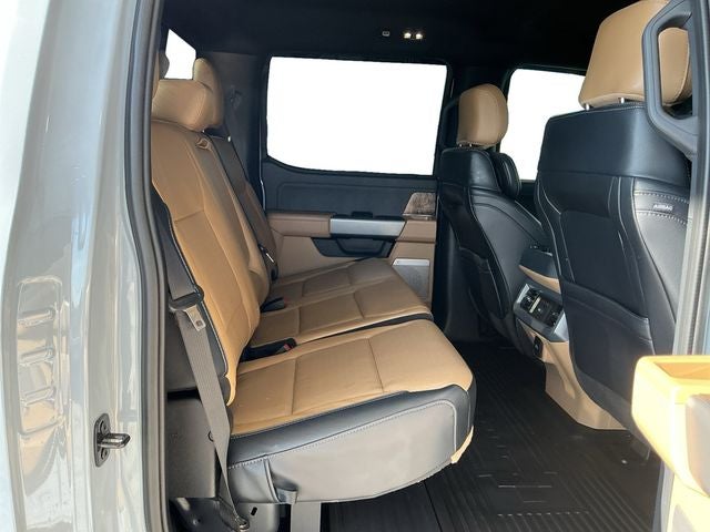 2025 Ford Super Duty F-450 Pickup Lariat DRW
