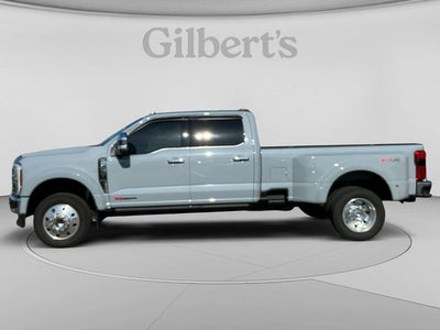 2025 Ford Super Duty F-450 Pickup Lariat DRW