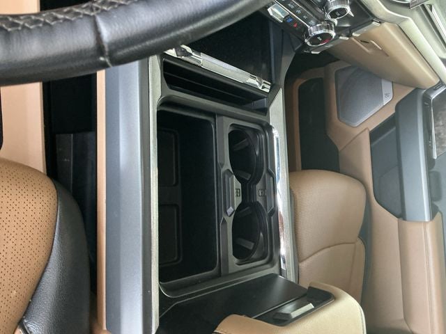 2025 Ford Super Duty F-450 Pickup Lariat DRW