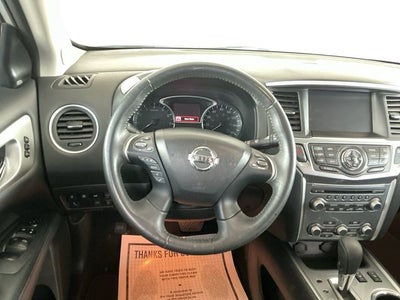 2017 Nissan Pathfinder SL