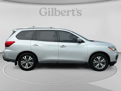 2017 Nissan Pathfinder SL