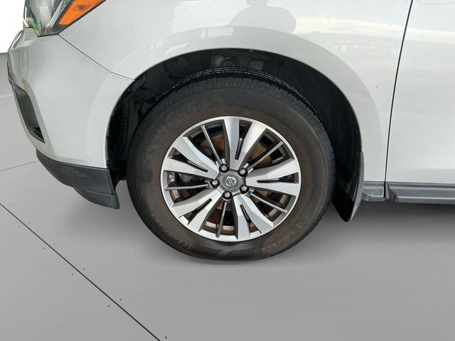2017 Nissan Pathfinder SL