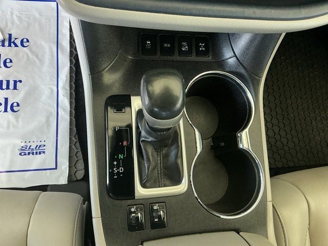 2019 Toyota Highlander Base