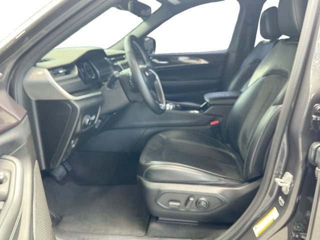 2022 Jeep Grand Cherokee L Altitude 4x2
