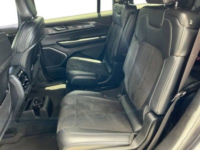 2022 Jeep Grand Cherokee L Altitude 4x2