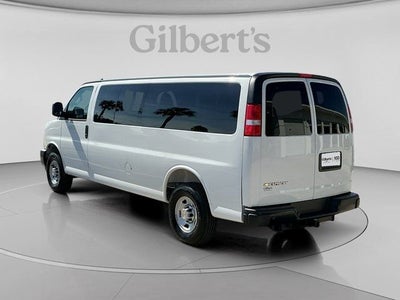 2025 Chevrolet Express Passenger 1LS