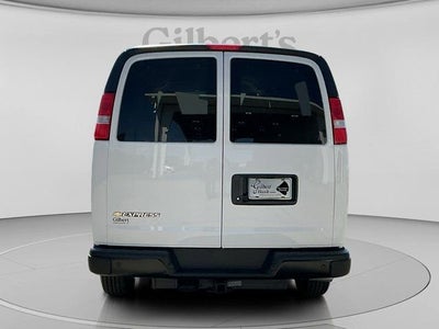 2025 Chevrolet Express Passenger 1LS