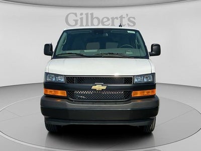 2025 Chevrolet Express Passenger 1LS