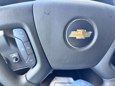 2025 Chevrolet Express Cutaway 3500 1WT