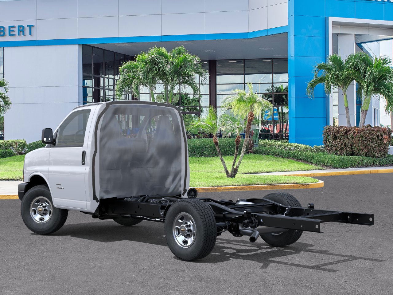 2025 Chevrolet Express Cutaway 3500 1WT