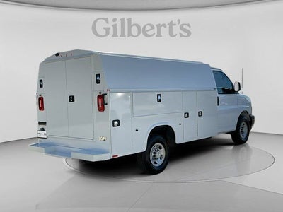 2025 Chevrolet Express Cutaway 3500 1WT