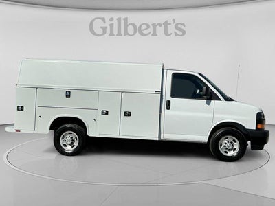 2025 Chevrolet Express Cutaway 3500 1WT