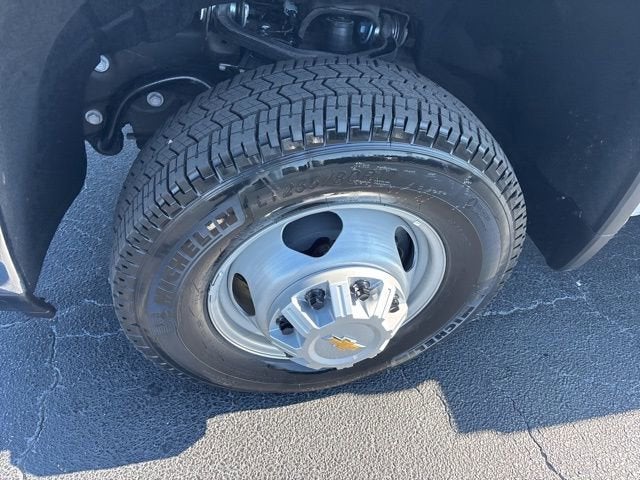 2025 Chevrolet Silverado 3500 HD Chassis Cab Work Truck