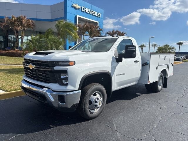 2025 Chevrolet Silverado 3500 HD Chassis Cab Work Truck