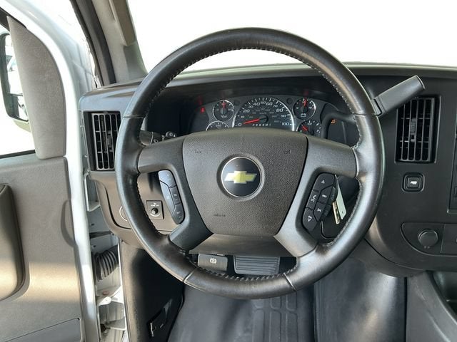 2022 Chevrolet Express Cargo 2500 WT
