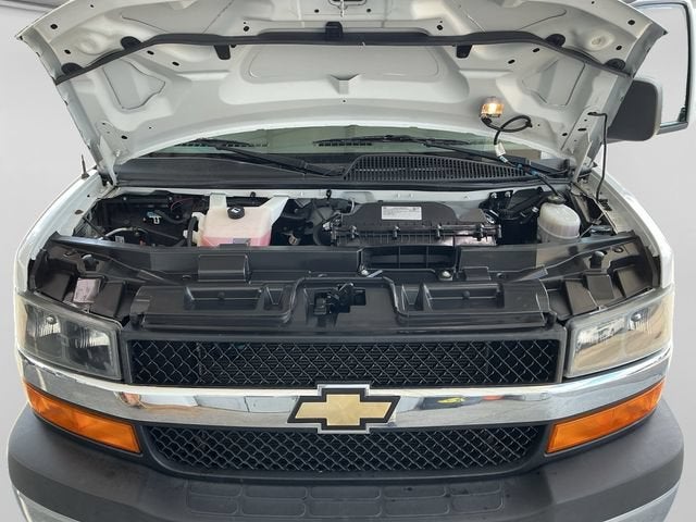 2022 Chevrolet Express Cargo 2500 WT
