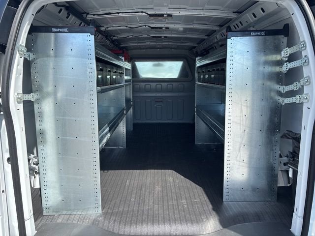 2025 Chevrolet Express Cargo WT