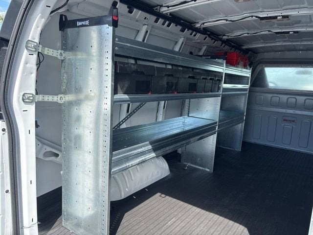 2025 Chevrolet Express Cargo WT