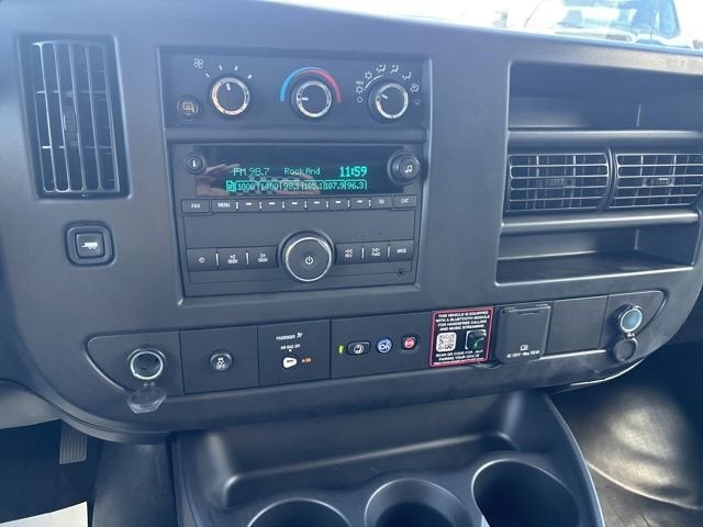 2025 Chevrolet Express Cargo WT