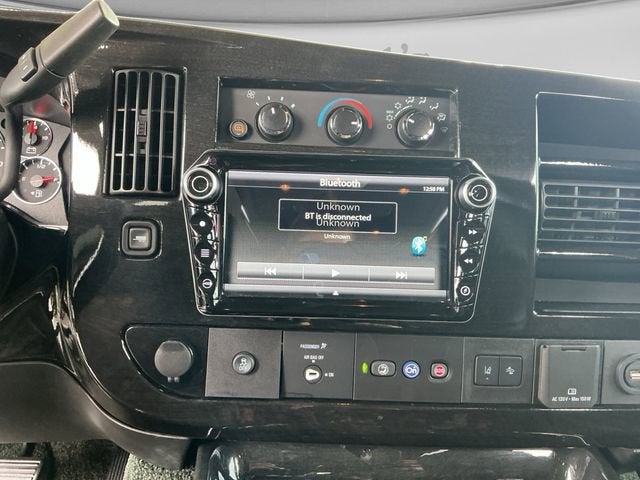 2021 GMC Savana Passenger 3500 LS