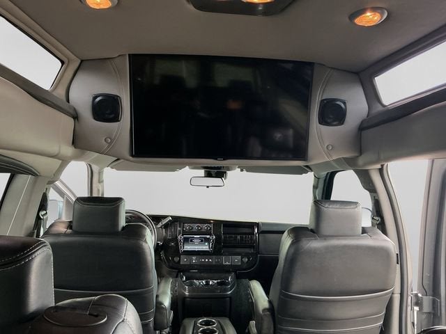 2021 GMC Savana Passenger 3500 LS