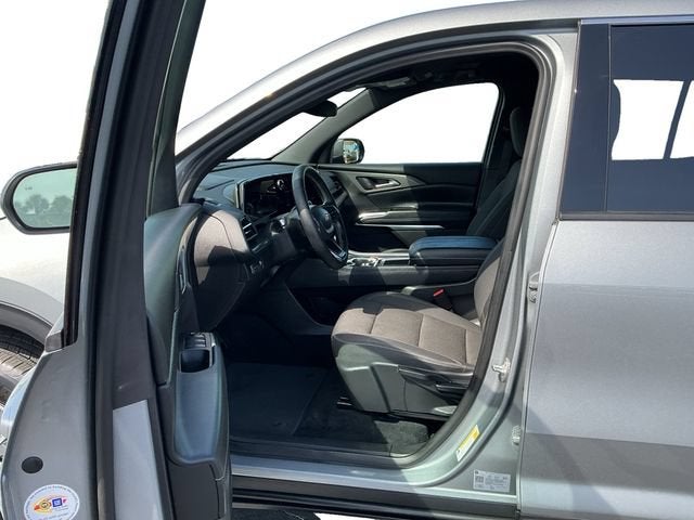 2024 Chevrolet Traverse LS - Photo 10