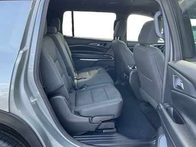 2024 Chevrolet Traverse LS