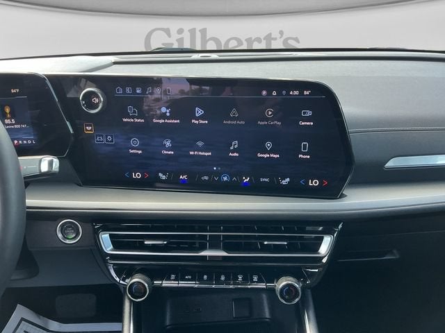 2024 Chevrolet Traverse LS