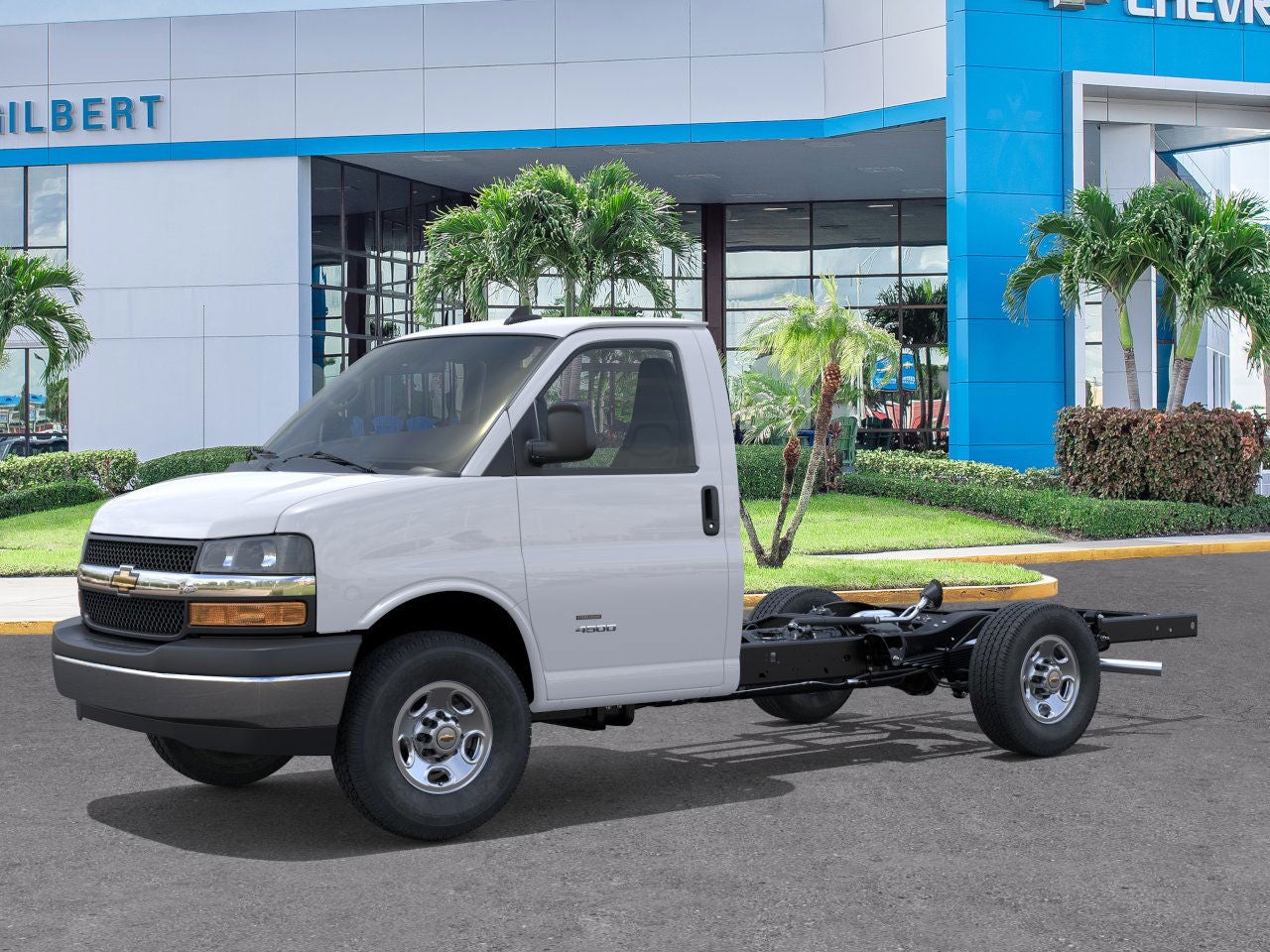 2025 Chevrolet Express Cutaway 3500 1WT