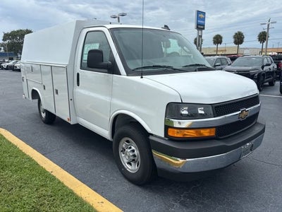 2025 Chevrolet Express Cutaway 3500 1WT