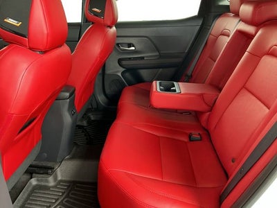 2025 Nissan Kicks SR FWD