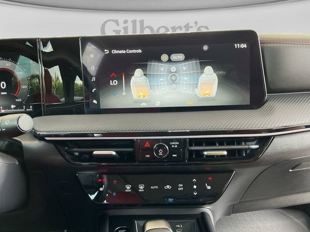 2025 Nissan Kicks SR FWD