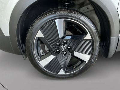 2025 Nissan Kicks SR FWD