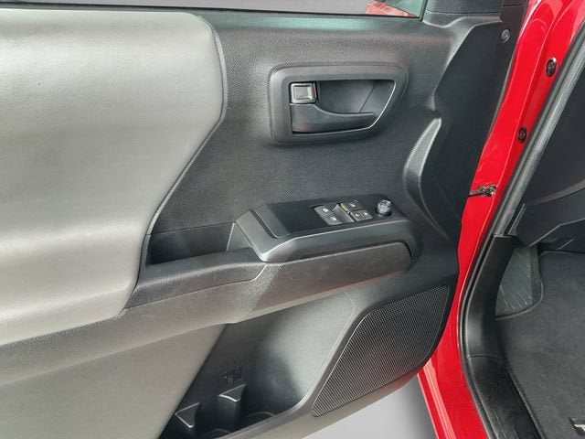 2022 Toyota Tacoma SR V6