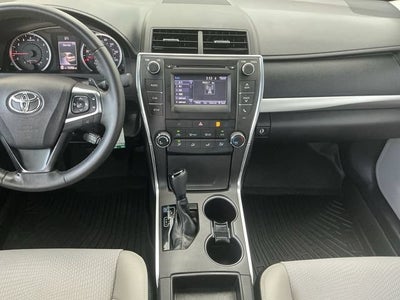 2017 Toyota Camry SE