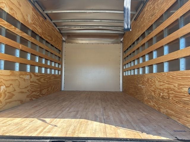 2025 Chevrolet Low Cab Forward 4500 HG Base