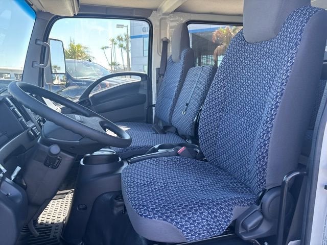 2025 Chevrolet Low Cab Forward 4500 HG Base