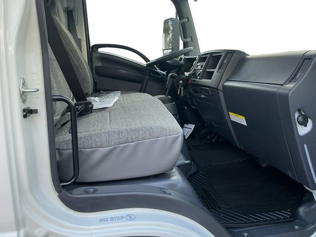 2026 Chevrolet Low Cab Forward 4500 HG Base