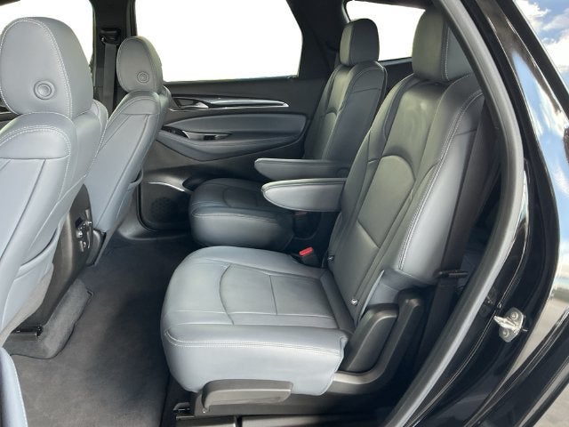 2023 Buick Enclave Essence - Photo 18